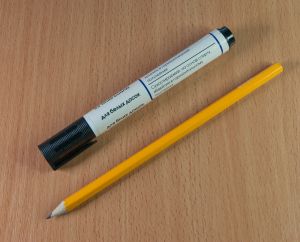 Маркер и карандаш